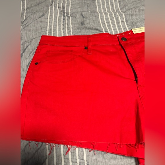 NWT Red Denim Shorts - Picture 3 of 5